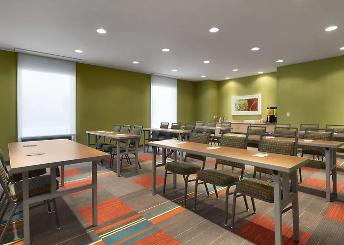 Hotel Home2 By Hilton Champaign/urbana 3*