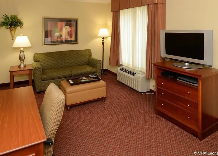 Home2 By Hilton Champaign/urbana Hotel 3*