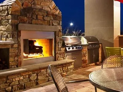 Hotel Home2 By Hilton Champaign/urbana 3*